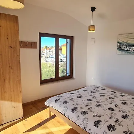 בית נופש Nova With Pool *