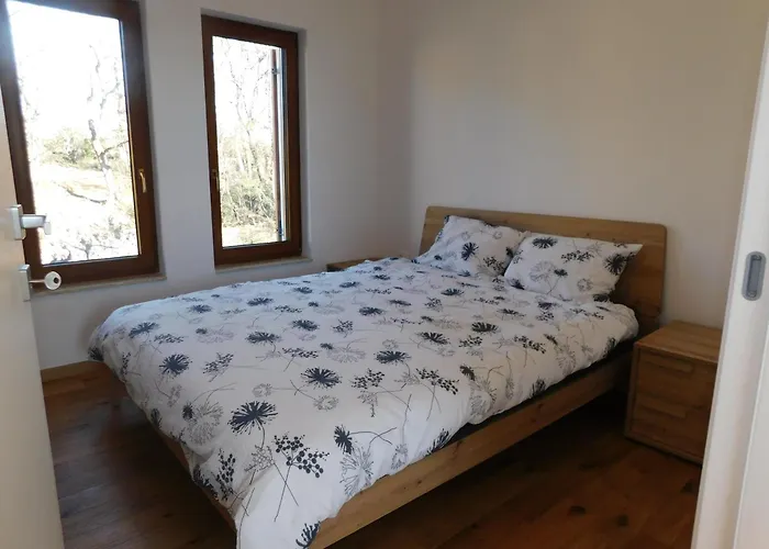 בית נופש Nova With Pool Sveti Peter