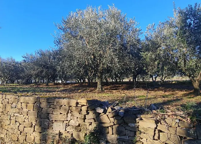 בית נופש Nova With Pool *